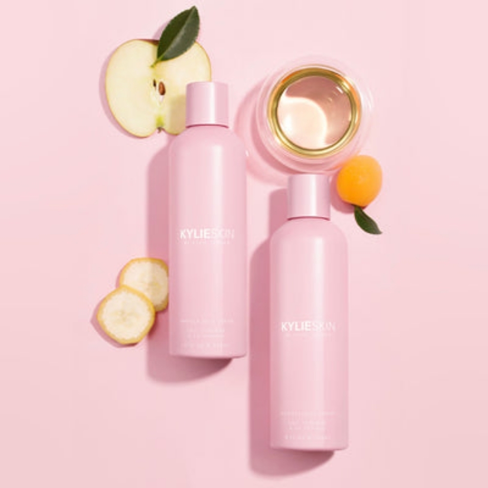 Kylie Skin 6 Piece Face Care Set Full Size Wash Scrub Toner Serum Moisturizer - Picture 8 of 16